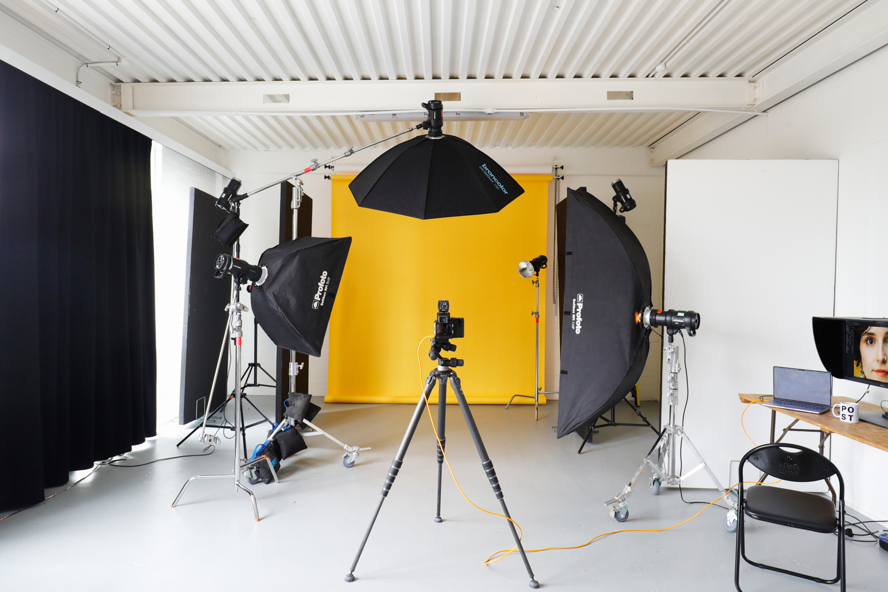 Blackout photography studio for hire in Brighton and Hove